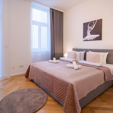 Home Sweet Home - Vienna Central Exterior foto